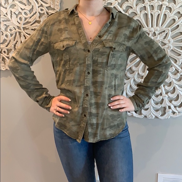 American Eagle Army Top - Picture 2 of 2